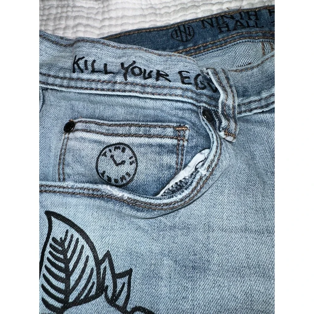 NINTH ROGUE HALL  Slim Distressed Graphic‎ Print Jeans Women's